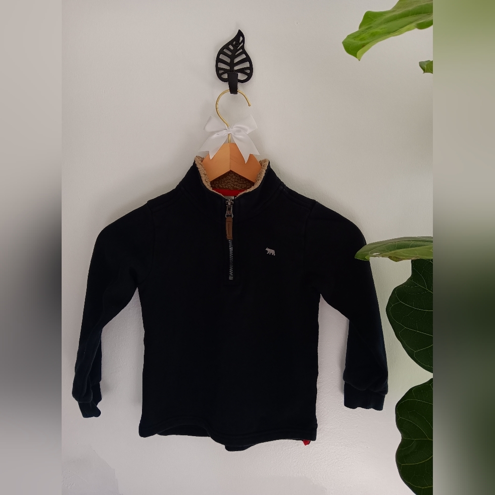 Carters size 6/6A pullover sweater with fleece-lined collar